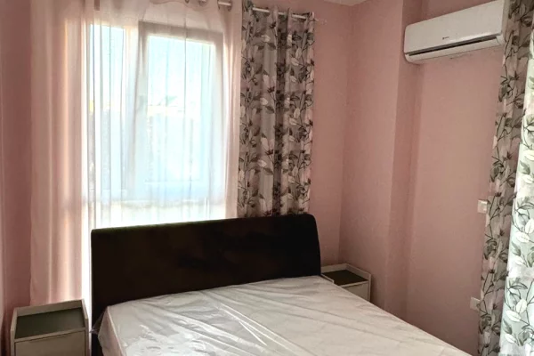 Shtepi me qera Apartament ne Tirane, 2+1, Mobilimi E mobiluar, Pagesa 75,000  Leke.