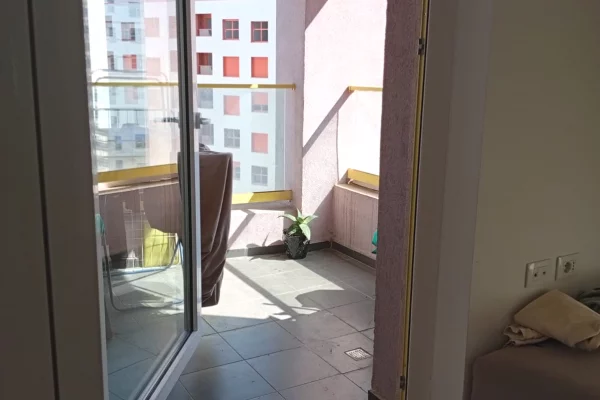 Shtepi me qera Apartament ne Tirane, 2+1, Mobilimi E mobiluar, Pagesa 55,000  Leke.