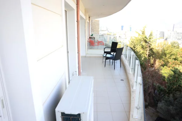 Shtepi me qera Apartament ne Tirane, 2+1, Mobilimi E mobiluar, Pagesa 80,000  Leke.
