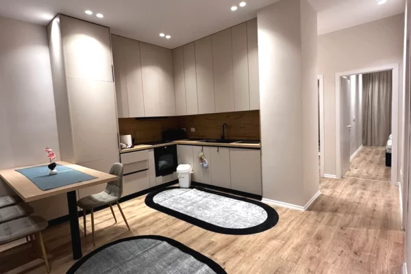Shtepi me qera Apartament ne Tirane, 2+1, Mobilimi E mobiluar, Pagesa 80,000  Leke.
