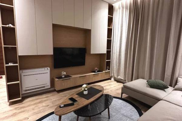 Shtepi me qera Apartament ne Tirane, 2+1, Mobilimi E mobiluar, Pagesa 80,000  Leke.