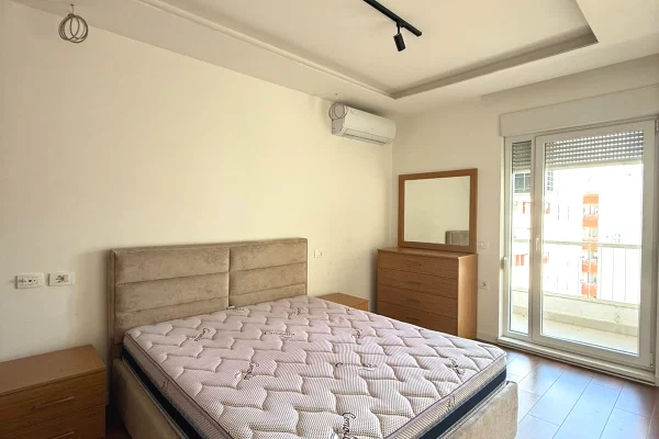 Shtepi me qera Apartament ne Tirane, 2+1, Mobilimi E mobiluar, Pagesa 70,000  Leke.