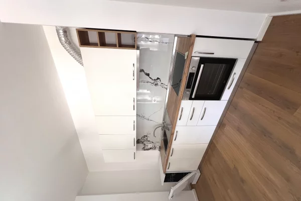 Shtepi me qera Apartament ne Tirane, 2+1, Mobilimi E mobiluar, Pagesa 75,000  Leke.