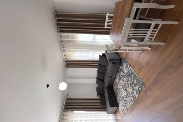 Shtepi me qera 2+1 ne Tirane - 75,000 Leke