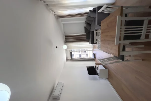 Shtepi me qera Apartament ne Tirane, 2+1, Mobilimi E mobiluar, Pagesa 75,000  Leke.