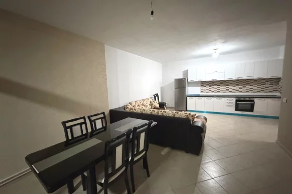 Shtepi me qera Apartament ne Tirane, 2+1, Mobilimi E mobiluar, Pagesa 40,000  Leke.