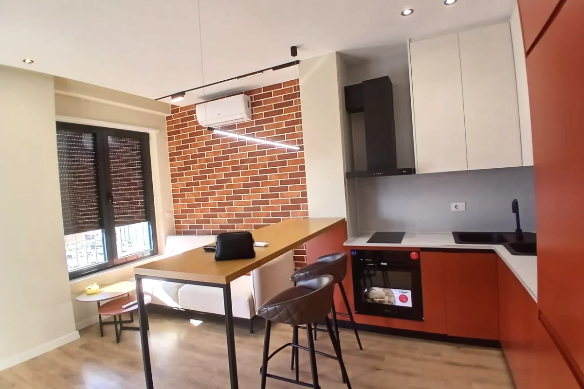 Shtepi me qera Apartament ne Tirane, 1+1, Mobilimi E mobiluar, Pagesa 60,000  Leke.