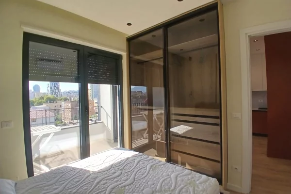Shtepi me qera Apartament ne Tirane, 1+1, Mobilimi E mobiluar, Pagesa 60,000  Leke.