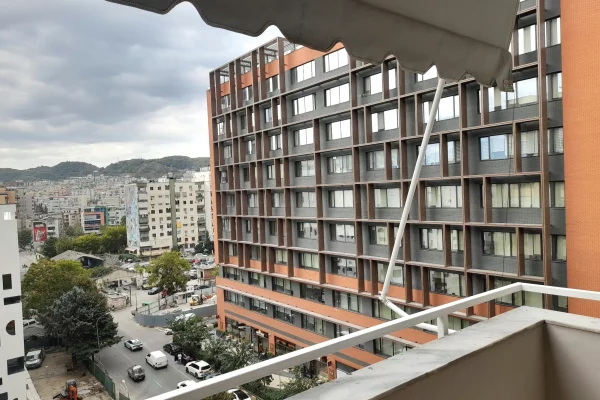 Shtepi me qera Apartament ne Tirane, 2+1, Mobilimi E mobiluar, Pagesa 70,000  Leke.