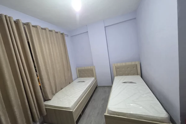 Shtepi me qera Apartament ne Tirane, 2+1, Mobilimi E mobiluar, Pagesa 50,000  Leke.
