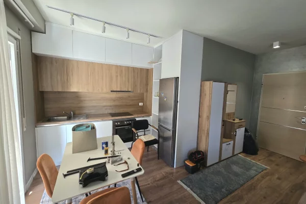 Shtepi me qera Apartament ne Tirane, 1+1, Mobilimi E mobiluar, Pagesa 70,000  Leke.