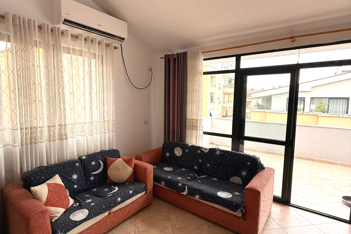 Shtepi me qera Apartament ne Tirane, 2+1, Mobilimi E mobiluar, Pagesa 55,000  Leke.
