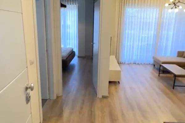 Shtepi me qera Apartament ne Tirane, 1+1, Mobilimi E mobiluar, Pagesa 65,000  Leke.