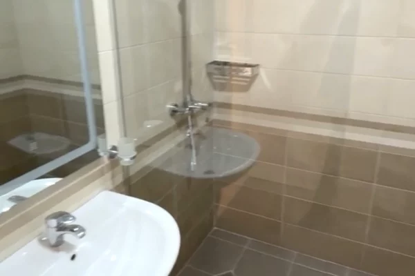 Shtepi me qera Apartament ne Tirane, 1+1, Mobilimi E mobiluar, Pagesa 65,000  Leke.