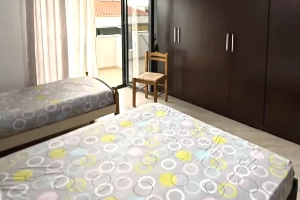 Shtepi me qera Apartament ne Tirane, 1+1, Mobilimi E mobiluar, Pagesa 50,000  Leke.