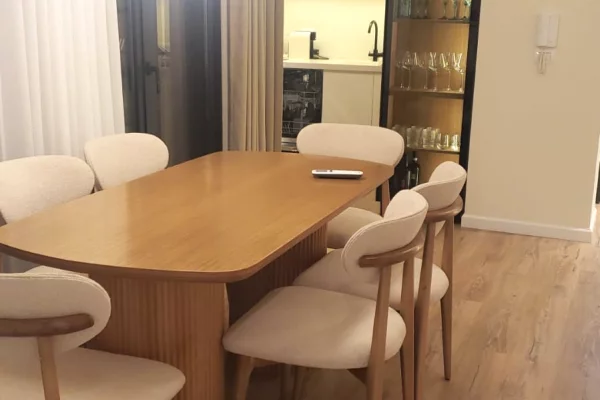 Shtepi me qera Apartament ne Tirane, 2+1, Mobilimi E mobiluar, Pagesa 80,000  Leke.