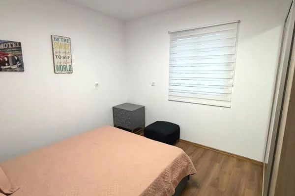 Shtepi me qera Apartament ne Tirane, 2+1, Mobilimi E mobiluar, Pagesa 65,000  Leke.