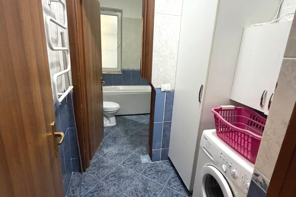 Shtepi me qera Apartament ne Tirane, 2+1, Mobilimi E mobiluar, Pagesa 600  Euro.