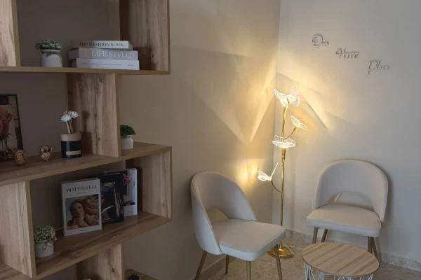 Shtepi me qera Shtepi Private ne Tirane, 1+1, Mobilimi E mobiluar, Pagesa 70,000  Leke.