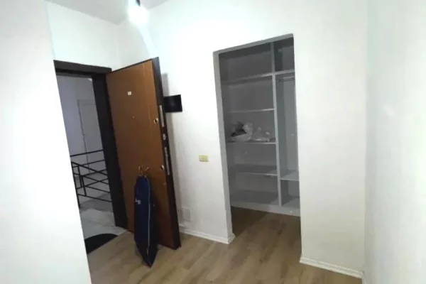 Shtepi me qera Apartament ne Tirane, 1+1, Mobilimi E mobiluar, Pagesa 45,000  Leke.