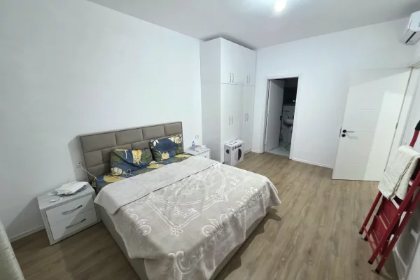 Appartamento in affitto a Tirana 2+1, Arredato