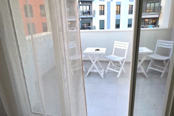 Shtepi me qera Apartament ne Tirane, 2+1, Mobilimi E mobiluar, Pagesa 60,000  Leke.