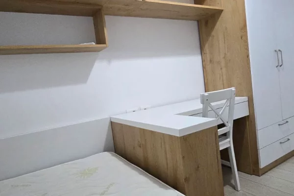 Shtepi me qera Apartament ne Tirane, 2+1, Mobilimi E mobiluar, Pagesa 60,000  Leke.