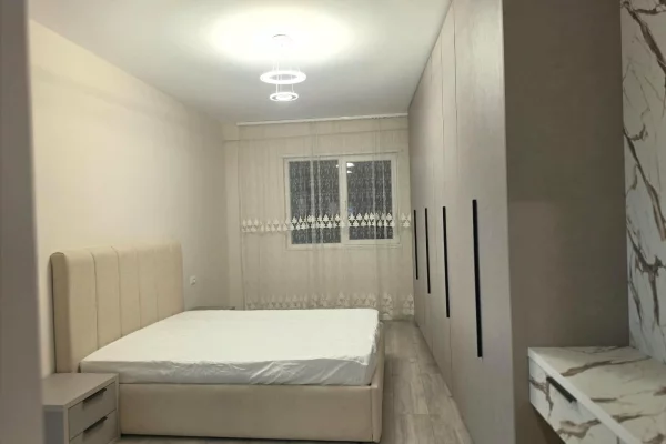 Shtepi me qera Apartament ne Tirane, 2+1, Mobilimi E mobiluar, Pagesa 75,000  Leke.