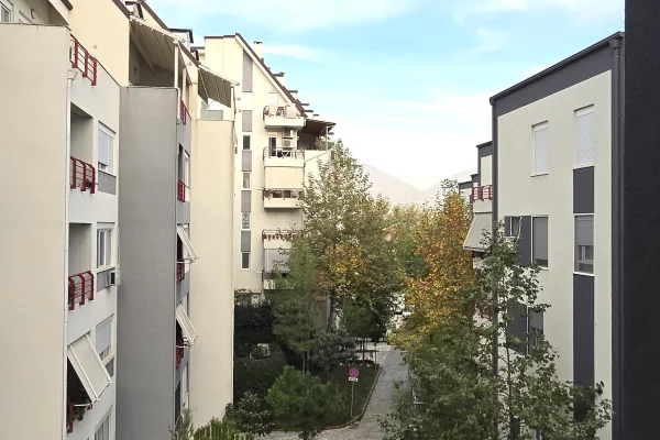 Appartamento in affitto a Tirana 2+1, Arredato
