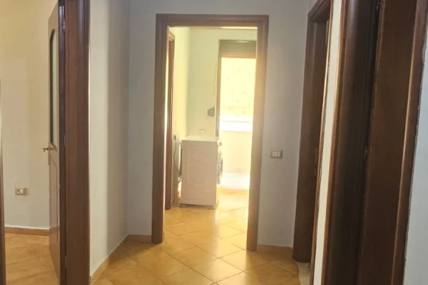 Appartamento in affitto a Tirana 2+1, Arredato
