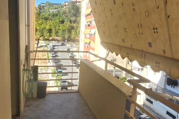 Appartamento in affitto a Tirana 2+1, Arredato