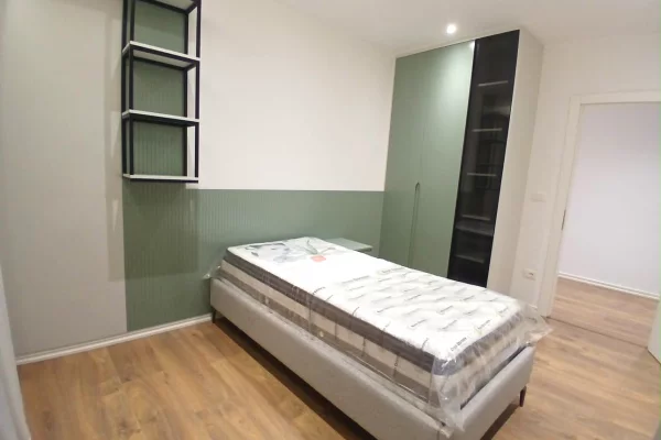Shtepi me qera Apartament ne Tirane, 2+1, Mobilimi E mobiluar, Pagesa 80,000  Leke.