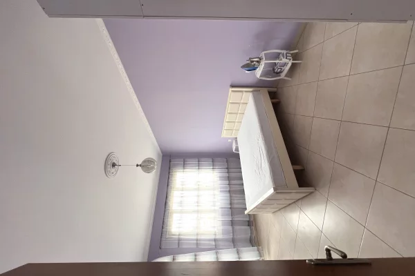 Shtepi me qera Apartament ne Tirane, 1+1, Mobilimi E mobiluar, Pagesa 45,000  Leke.