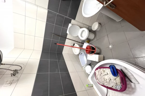 Shtepi me qera Apartament ne Tirane, 1+1, Mobilimi E mobiluar, Pagesa 45,000  Leke.