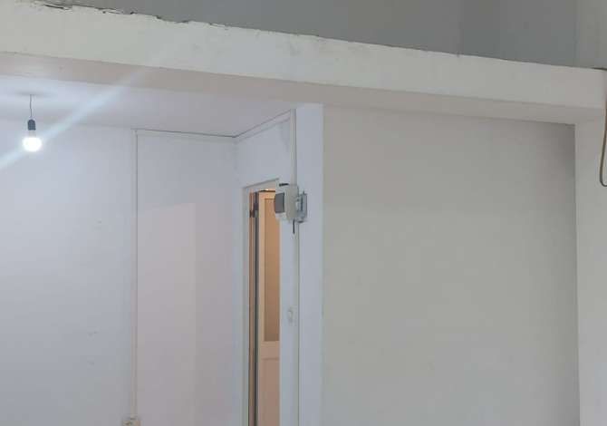 Ambient biznesi me qera 1+1 ne Tirane - 20,000 Leke