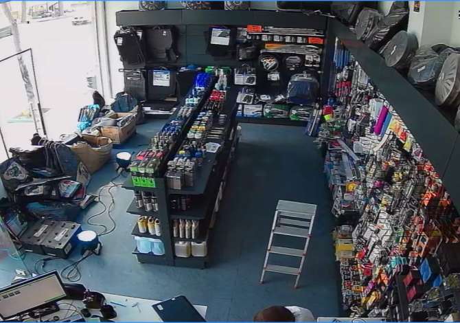 Pajisje biznesi ne shitje ne Shkoder - 2,800 Euro