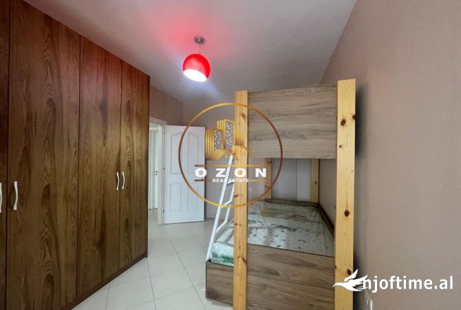 Shtepi me qera Apartament ne Tirane, 2+1, Mobilimi E mobiluar, Pagesa 1,000  Euro.