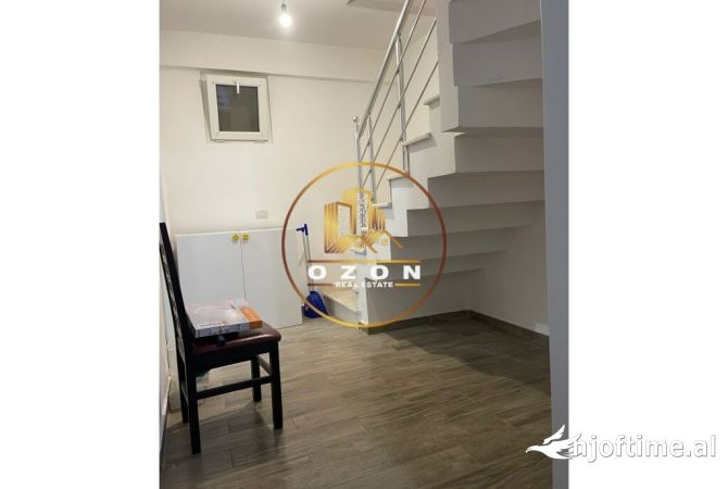 Shtepi me qera Apartament ne Tirane, 2+1, Mobilimi E mobiluar, Pagesa 60,000  Leke.