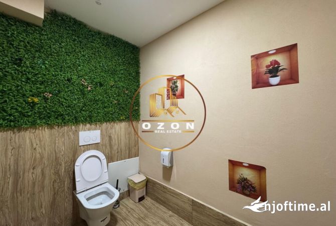 Shitet Biznes (Lokal) tek Bulevardi Bajram Curri!