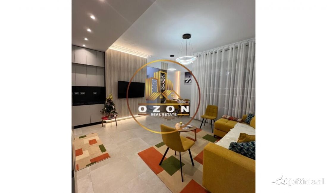 Appartamento in affitto a Tirana 2+1, Arredato