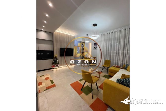 Apartament 2+1+2 me Qera tek Mine Peza.