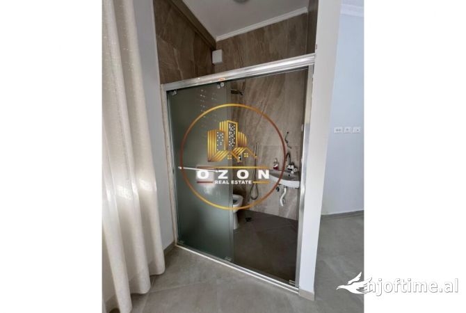 Appartamento in affitto a Tirana 2+1, Arredato