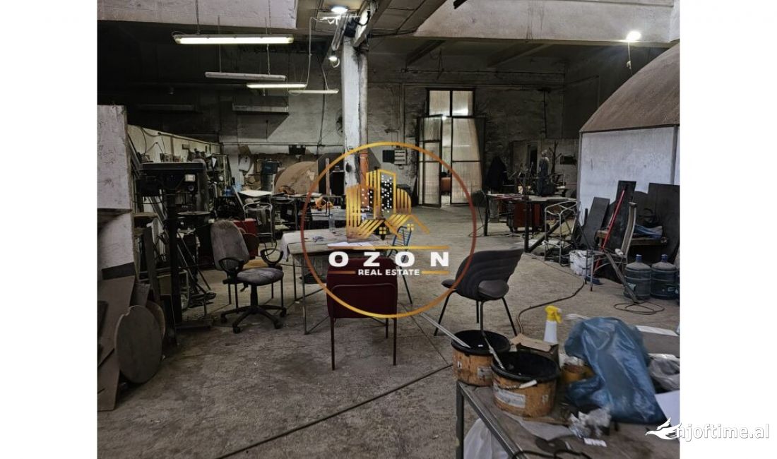 Magazine per Qira prane Komisariatit Policise Kombinat!