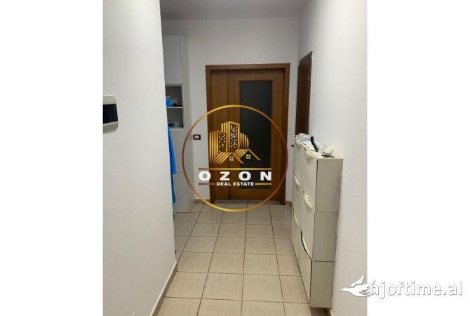 Shtepi ne shitje Apartament ne Tirane, 2+1, Mobilimi E mobiluar, Pagesa 325,000  Euro.