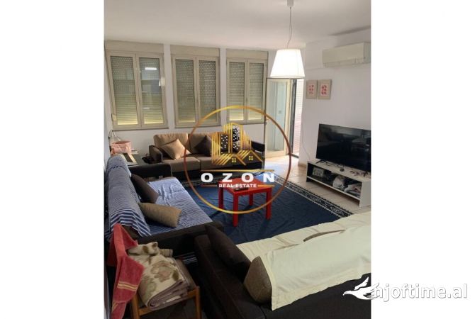 Shtepi ne shitje Apartament ne Tirane, 2+1, Mobilimi E mobiluar, Pagesa 325,000  Euro.