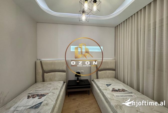 Appartamento in affitto a Tirana 2+1, Arredato