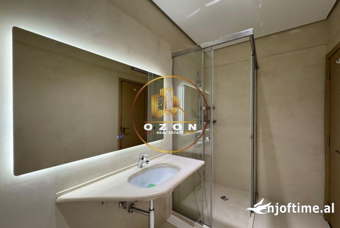 Appartamento in affitto a Tirana 2+1, Arredato