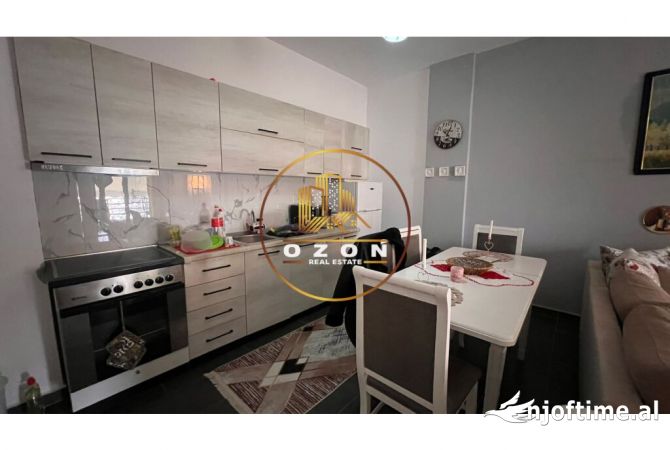 Shtepi ne shitje Apartament ne Tirane, 1+1, Mobilimi E mobiluar, Pagesa 87,000  Euro.