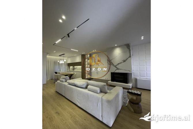 Villa di lusso in affitto a Tirana 3+1, Arredato