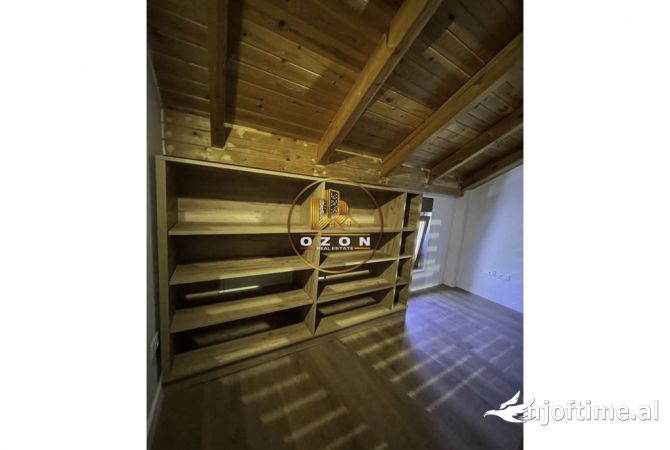 Villa di lusso in affitto a Tirana 3+1, Arredato